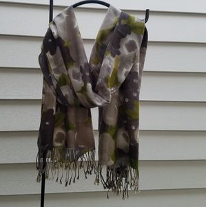 Women's- Camouflage scarf